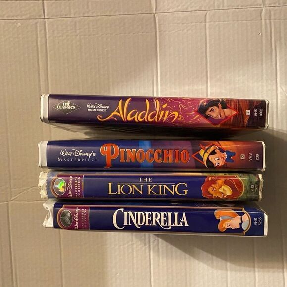 DISNEY Masterpiece ‎ Classic VTG  Tapes Cinderella Lion King Aladdin Pinocchio - Picture 9 of 9